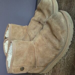 Ugg Mini